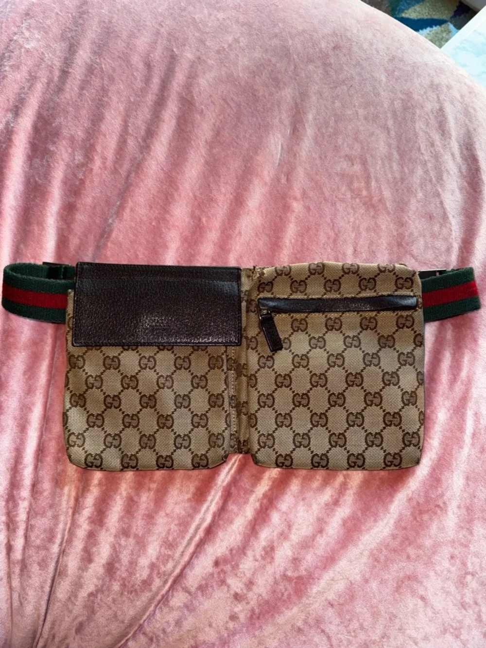 Gucci Sherry GG Supreme Canvas Waist Bag in Beige with Green-Red Web Strap - Picture 2 of 9